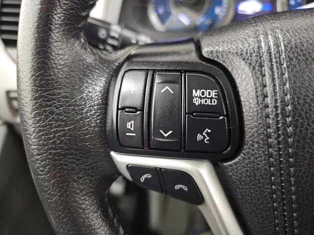 Used 2019 Toyota Sienna XLE w/ XLE Navigation Package image 19