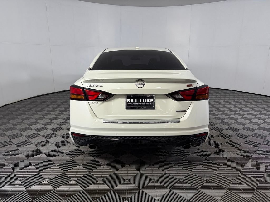 Used 2023 Nissan Altima 2.0 SR FWD image 8