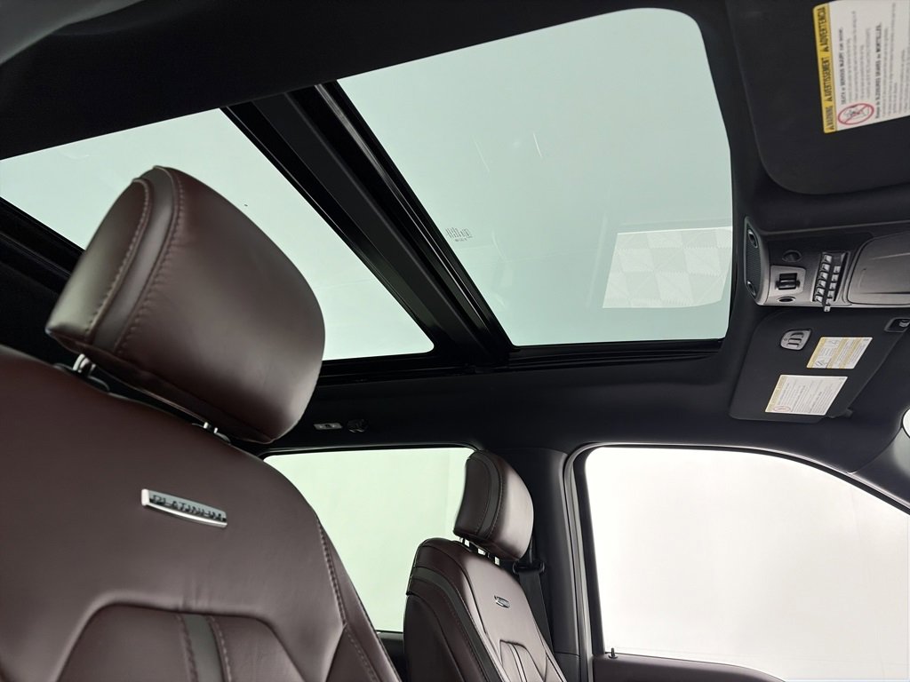 Certified 2017 Ford F350 Platinum w/ Platinum Ultimate Package image 33