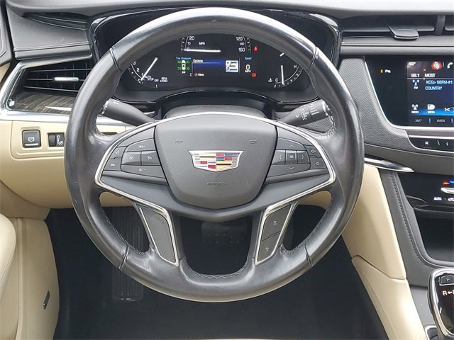 Used 2018 Cadillac XT5 FWD image 13