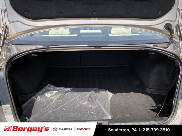 Used 2015 Subaru Legacy 2.5i Premium w/ Moonroof Package AWD/4WD image 29