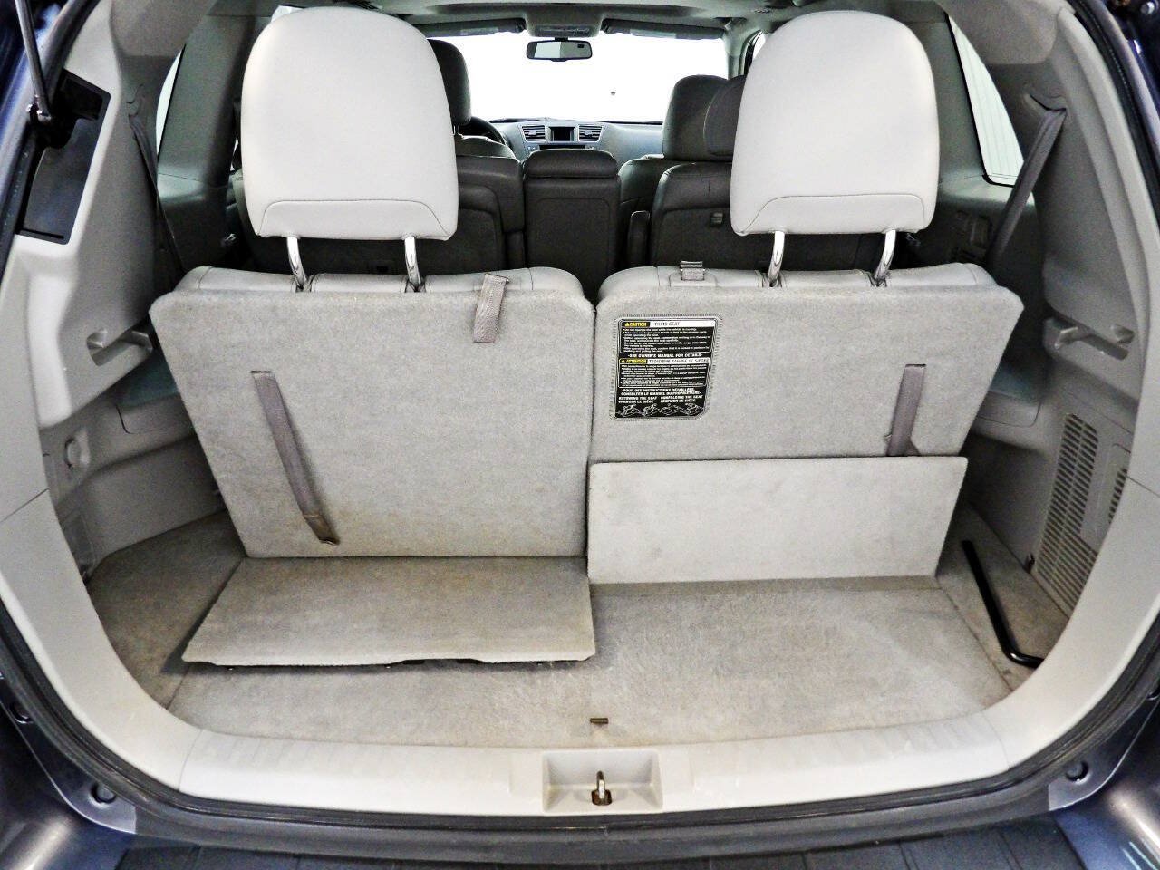 Used 2012 Toyota Highlander Limited w/ Tow Pkg AWD/4WD image 14
