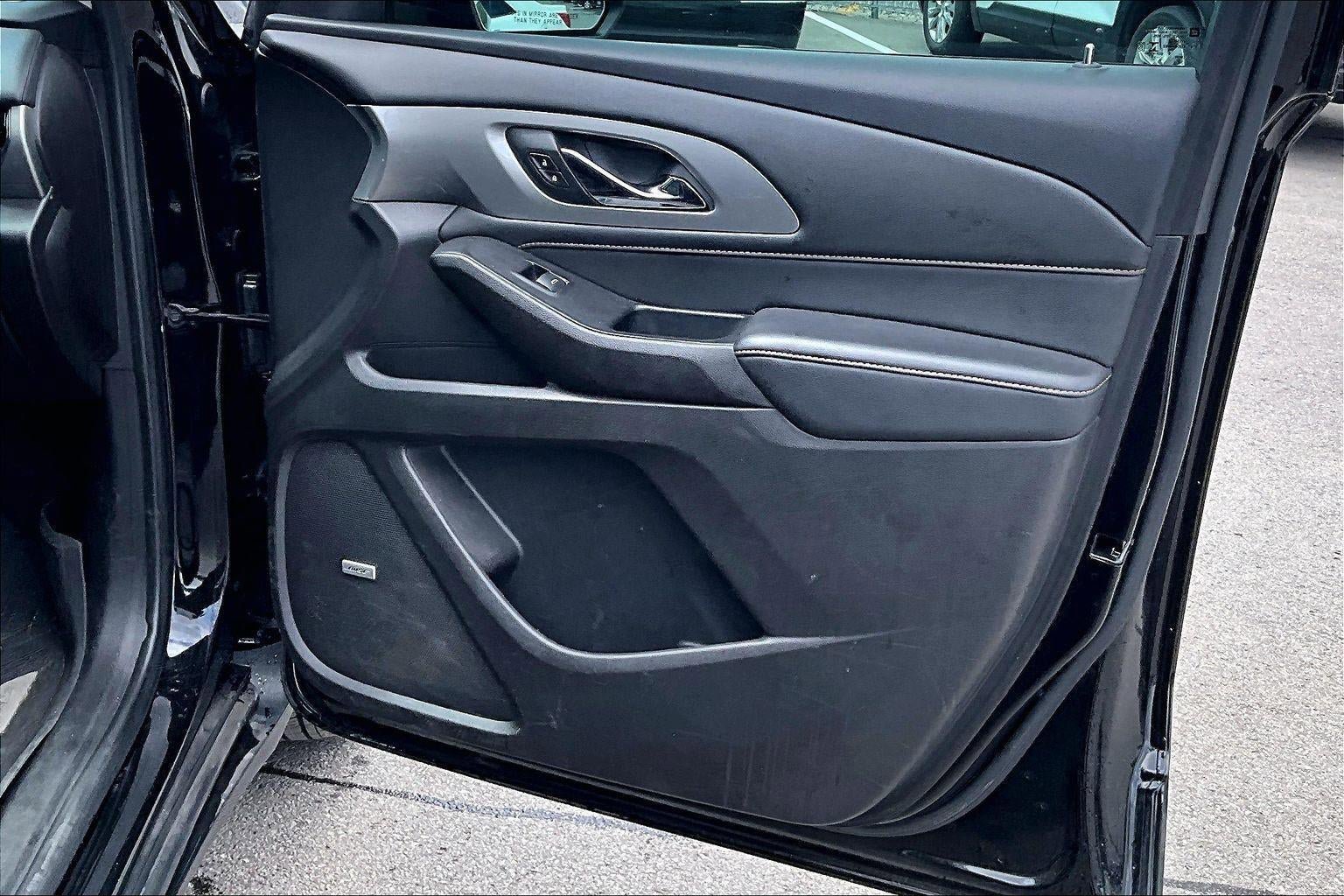 Used 2021 Chevrolet Traverse RS w/ LPO, Floor Liner Package FWD image 25