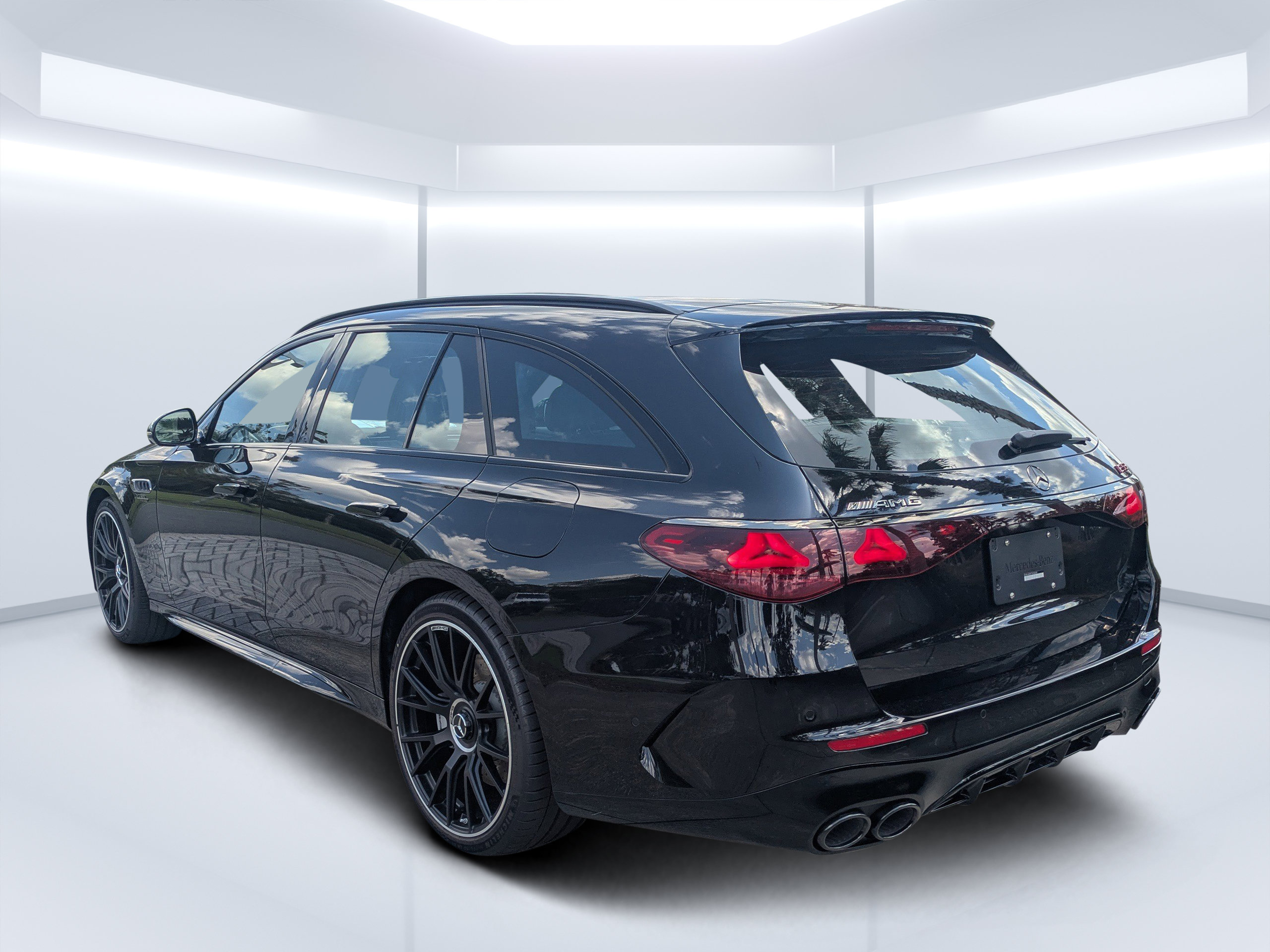 New 2026 Mercedes-Benz E 53 AMG e 4MATIC Wagon image 5