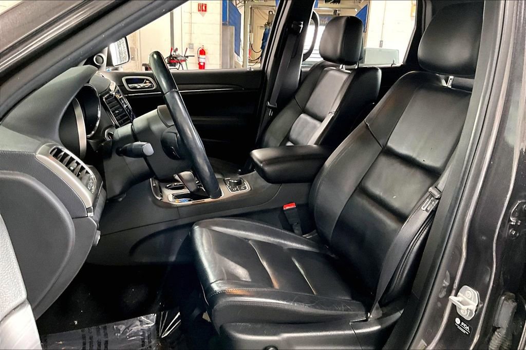 Used 2021 Jeep Grand Cherokee Limited image 15