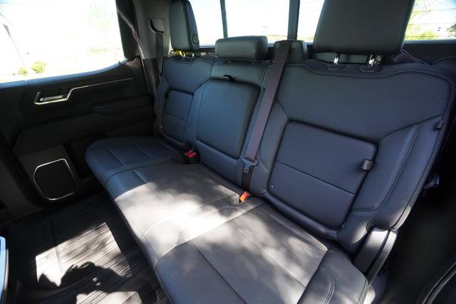 Used 2024 GMC Sierra 1500 SLT w/ SLT Premium Plus Package AWD/4WD image 32