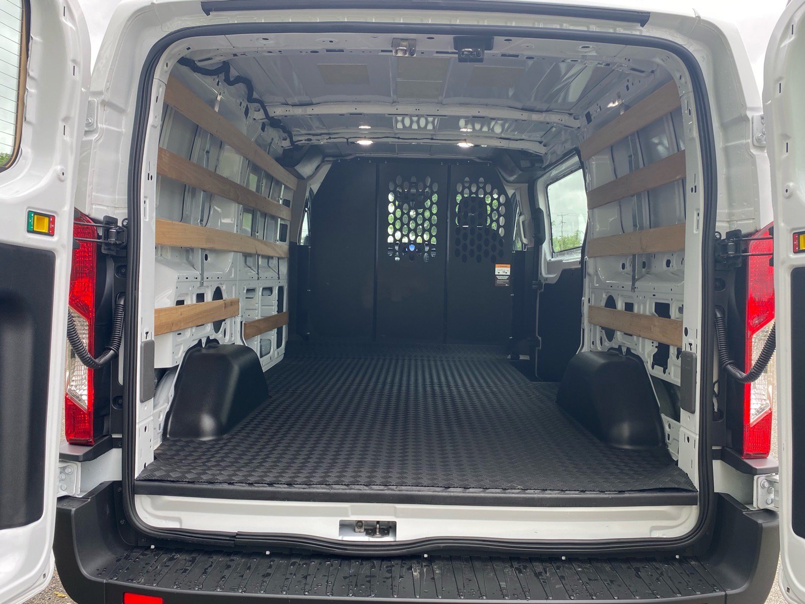 Certified 2025 Ford Transit 250 Low Roof w/ Exterior Upgrade Package RWD image 22
