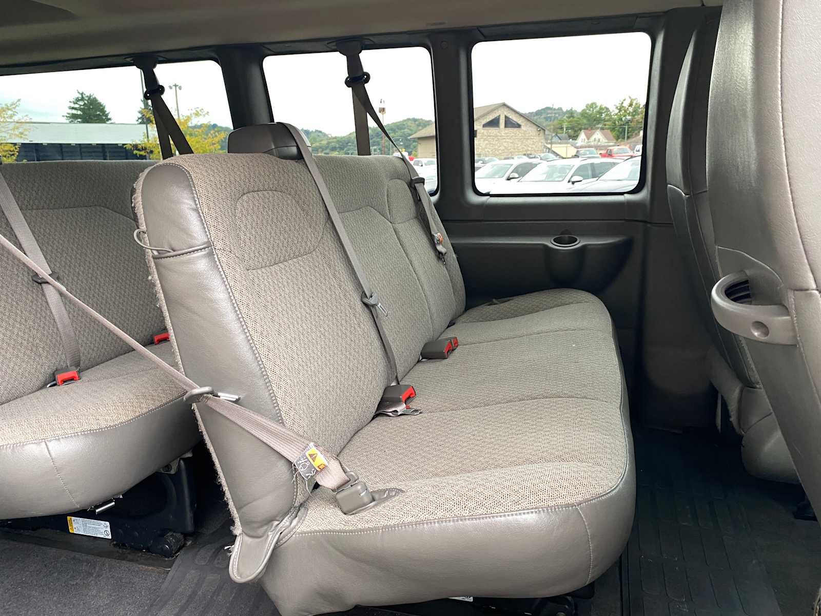 Used 2025 Chevrolet Express 3500 LT w/ LT Preferred Equipment Group RWD image 23