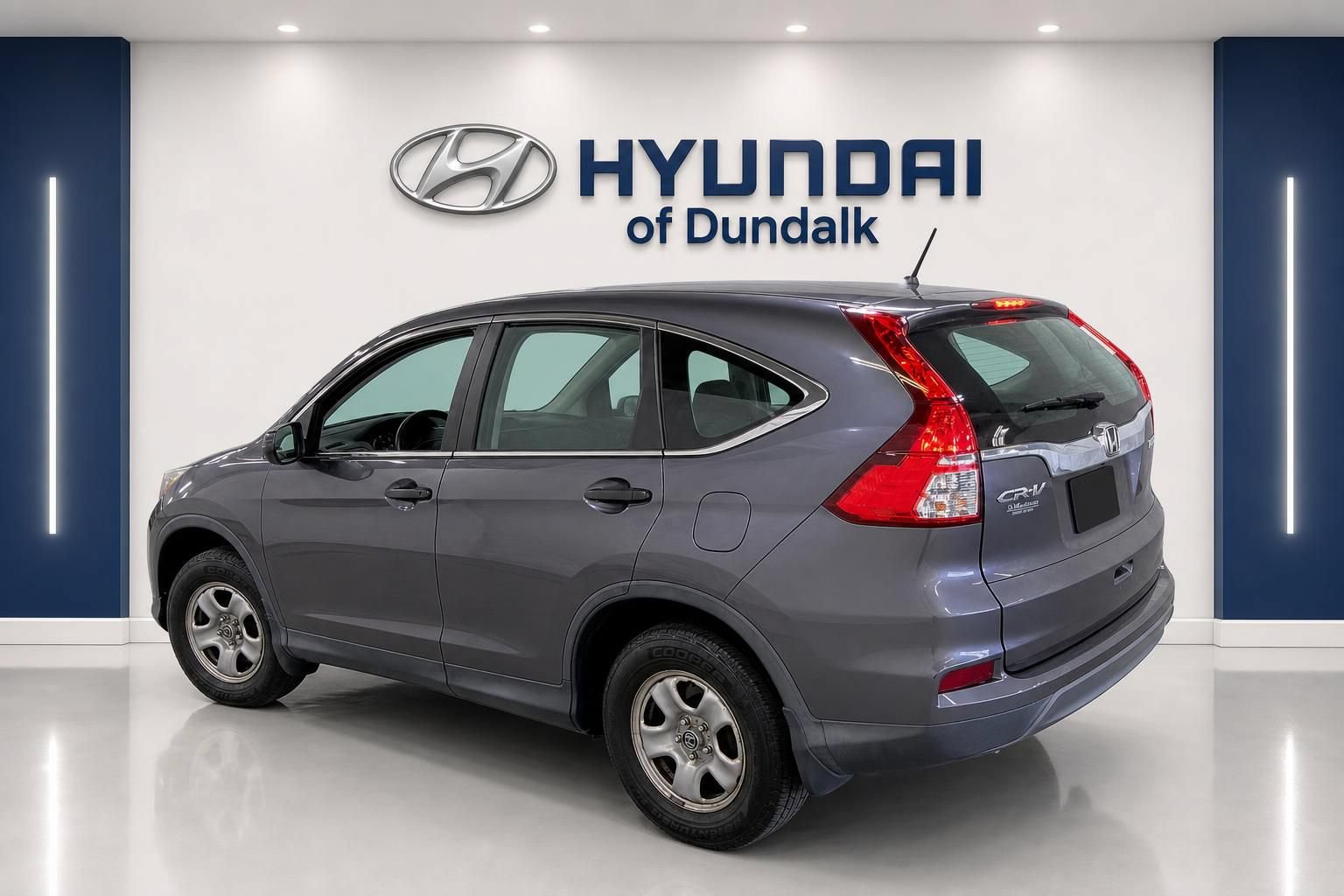 Used 2016 Honda CR-V LX image 2