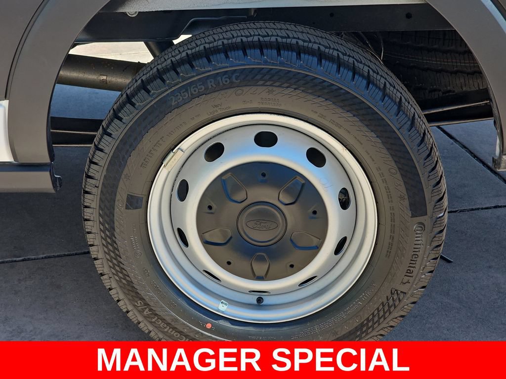 New 2025 Ford Transit 250 Low Roof RWD image 37