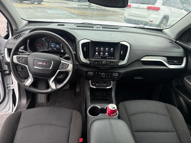 Used 2024 GMC Terrain SLE w/ Driver Convenience Package FWD image 6