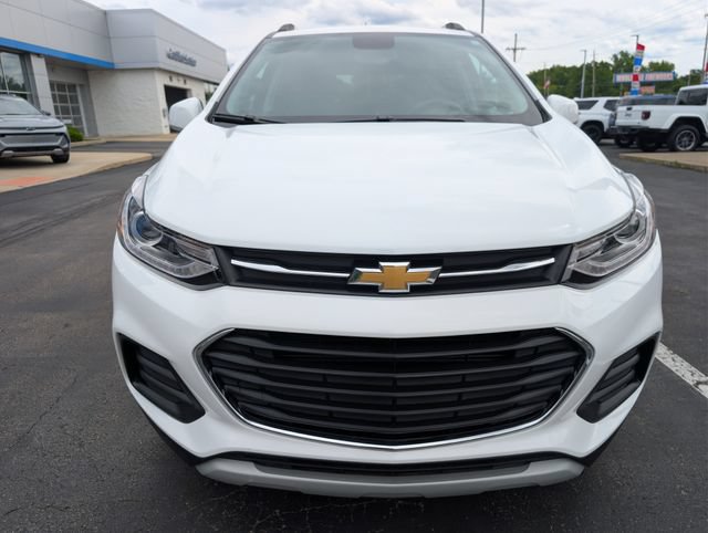 Used 2022 Chevrolet Trax LT w/ LT Convenience Package AWD/4WD image 8