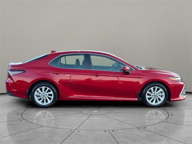 Used 2023 Toyota Camry LE image 7