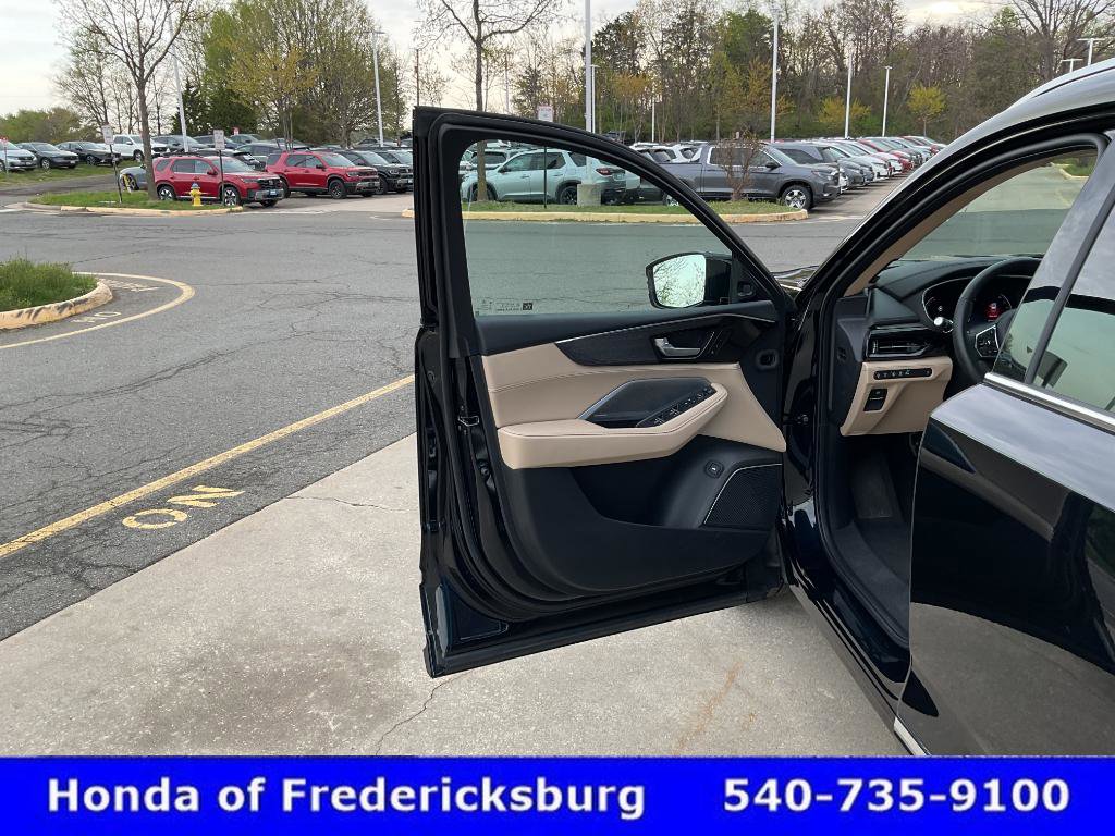 Used 2025 Acura MDX SH-AWD w/ Advance Package image 7