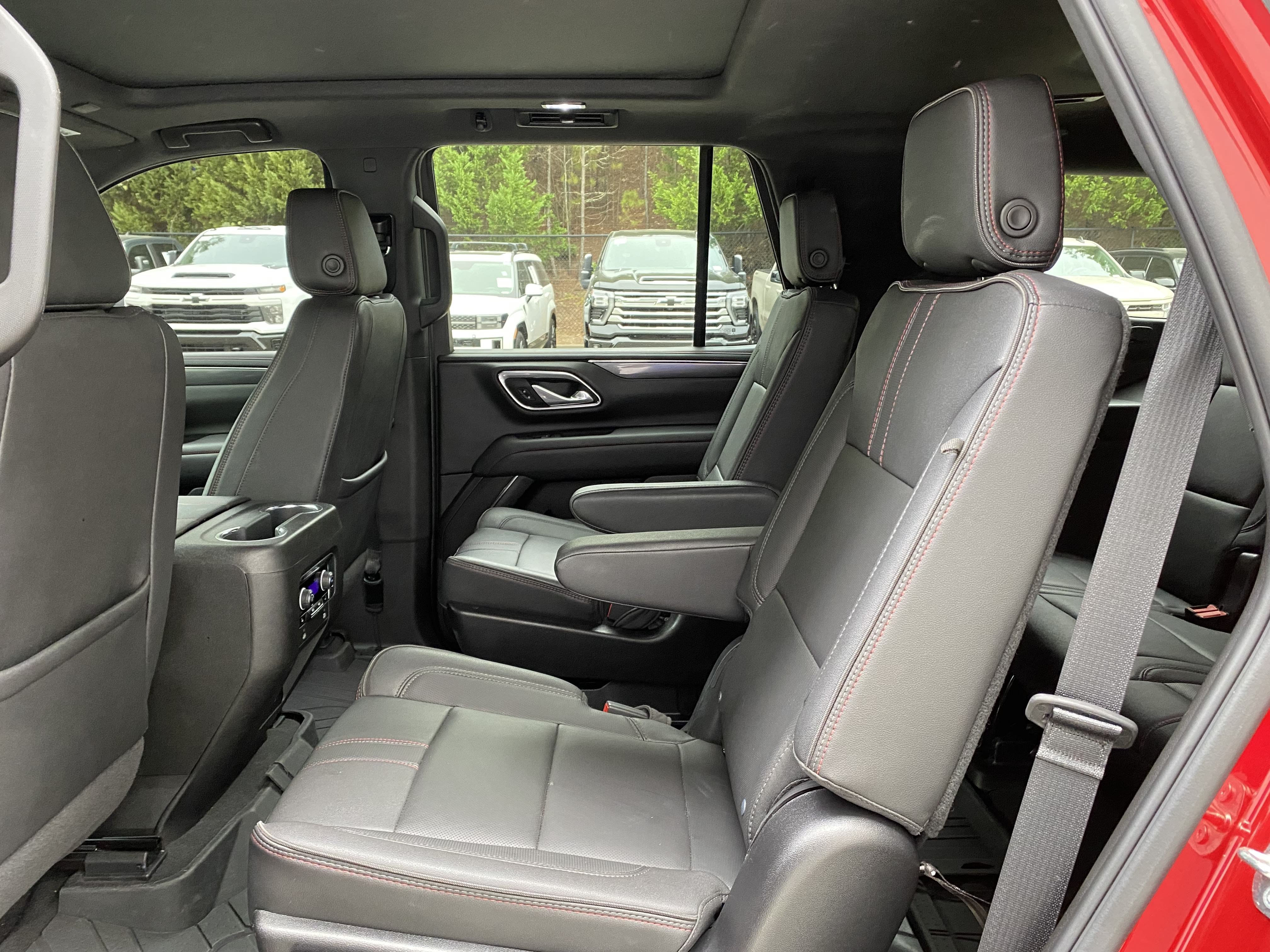 Used 2023 Chevrolet Tahoe RST w/ Luxury Package AWD/4WD image 37