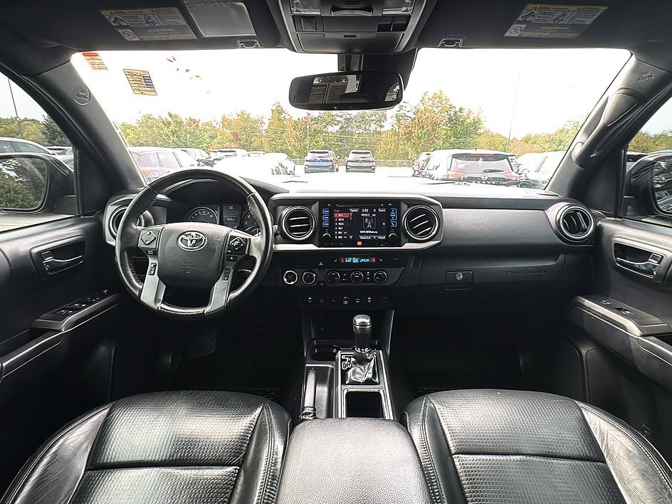 Used 2019 Toyota Tacoma TRD Sport AWD/4WD image 28