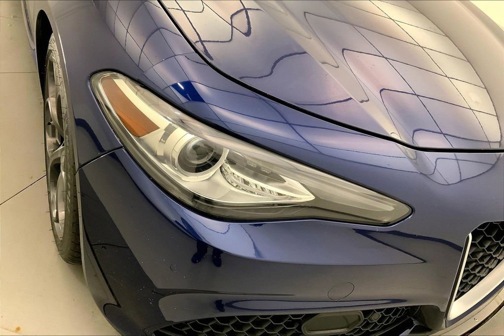 Used 2017 Alfa Romeo Giulia Ti w/ TI 19" Sport Package image 25