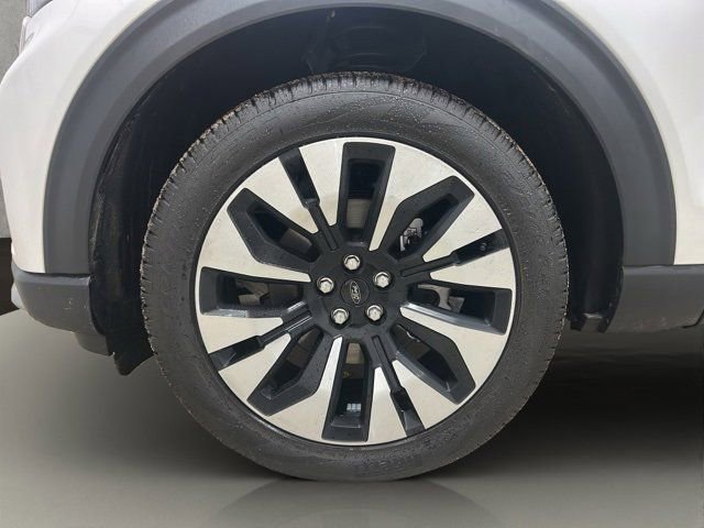 New 2026 Ford Explorer Platinum w/ LUX Leather Package image 8