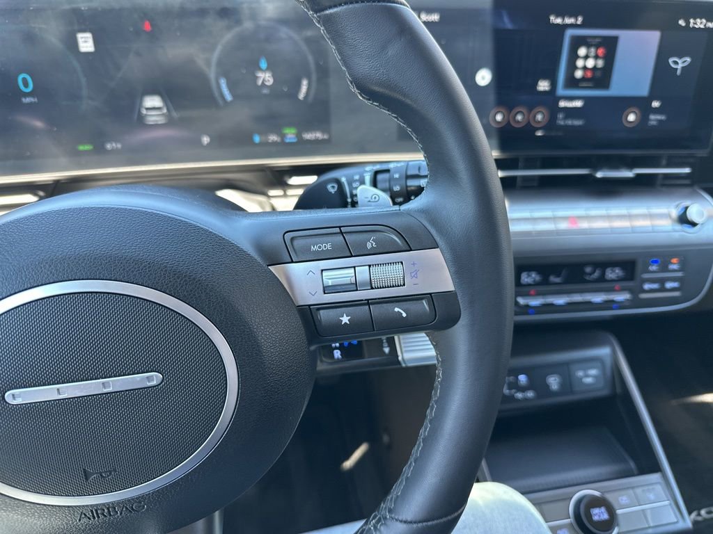 Used 2024 Hyundai Kona SEL FWD image 27