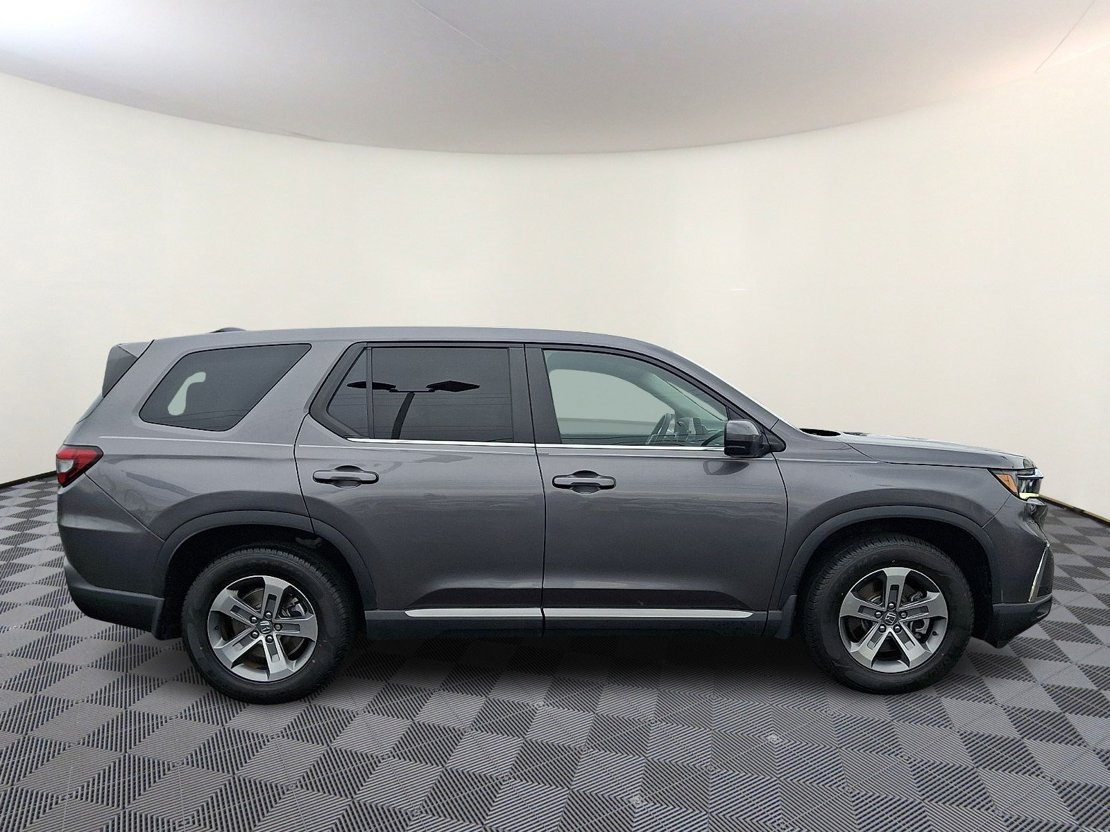 Used 2023 Honda Pilot EX-L image 8