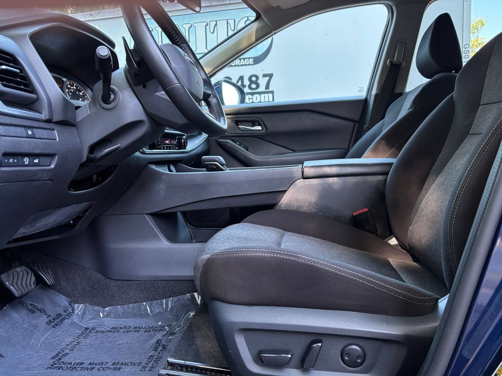 Used 2025 Nissan Rogue SV FWD image 26
