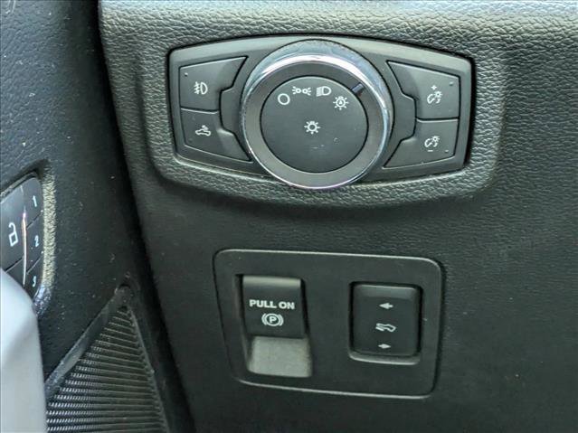 Used 2019 Ford F150 Lariat w/ Trailer Tow Package image 14