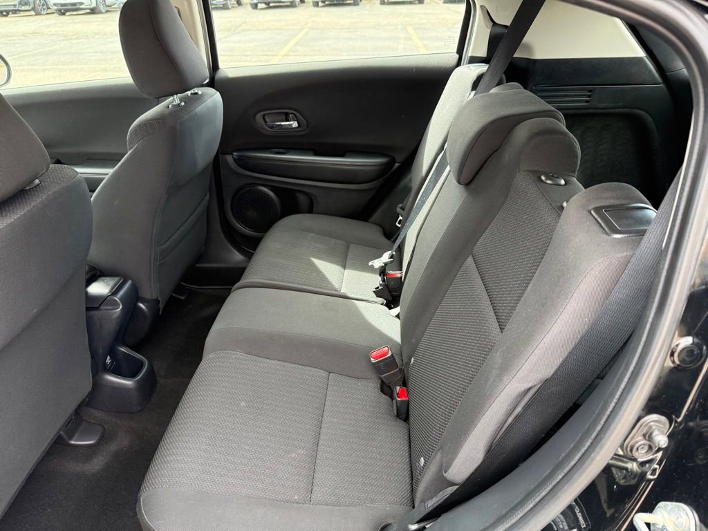 Used 2018 Honda HR-V LX image 15