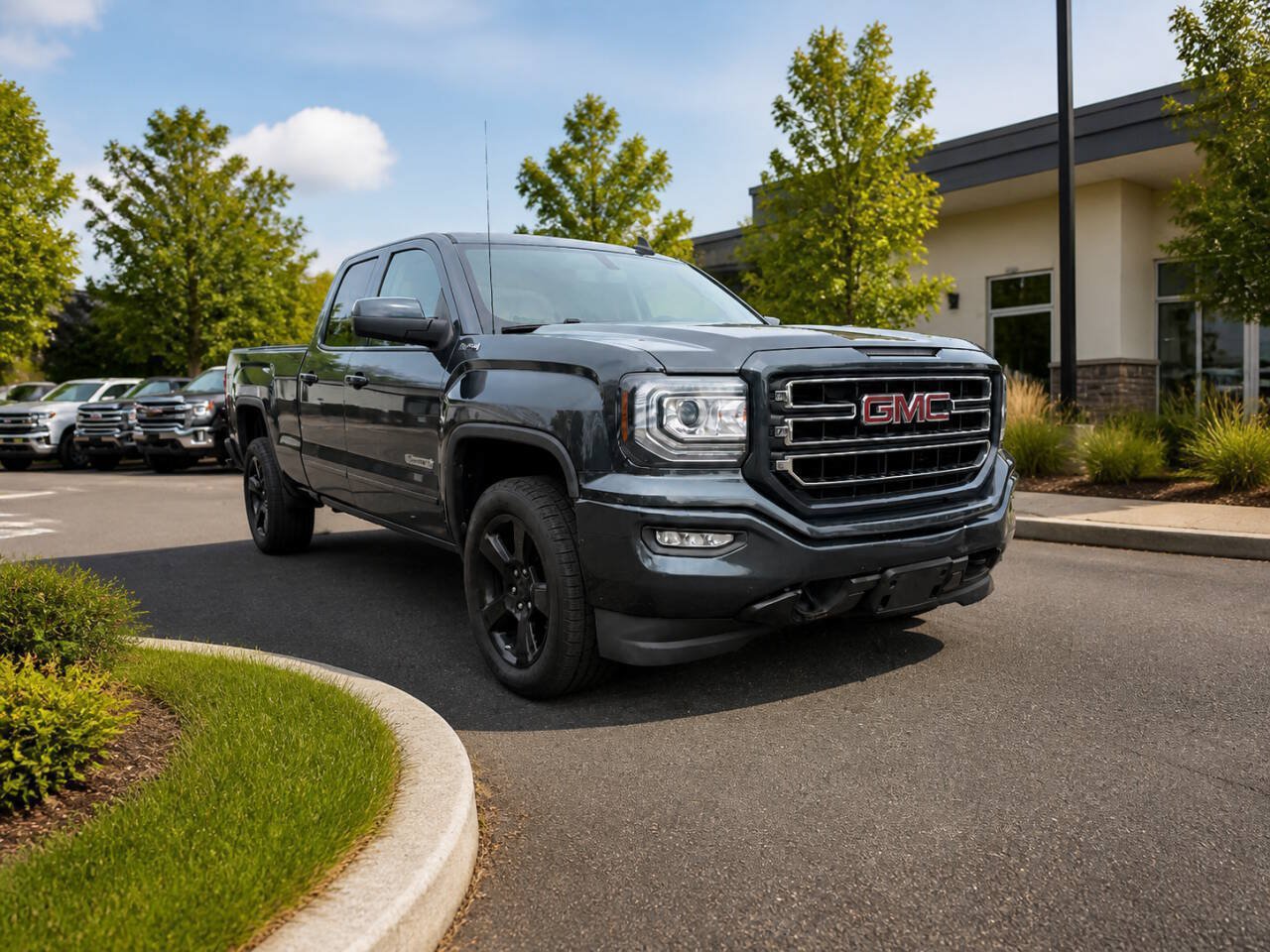 Used 2019 GMC Sierra 1500 Limited w/ Elevation Edition AWD/4WD image 2