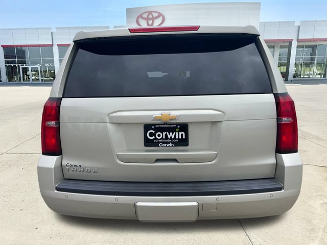 Used 2016 Chevrolet Tahoe LT w/ Luxury Package AWD/4WD image 4