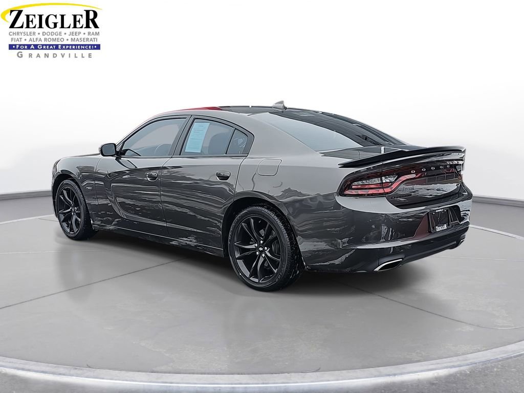 Used 2017 Dodge Charger R/T w/ Blacktop Package image 7