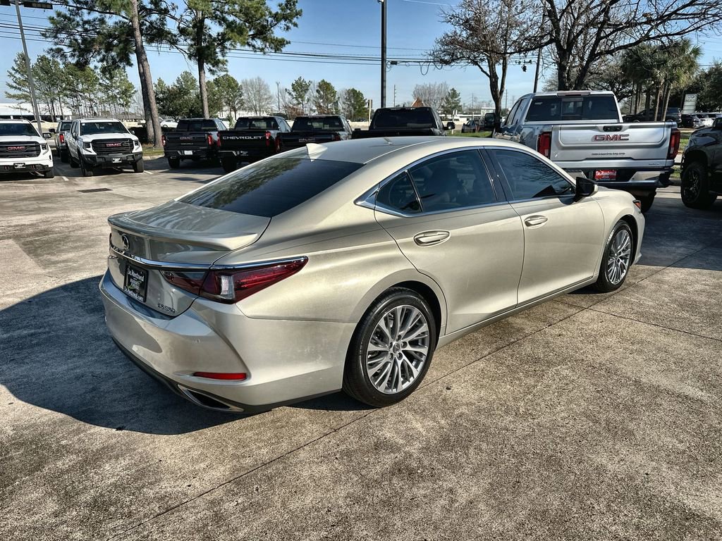 Used 2020 Lexus ES 350 Luxury w/ Accessory Package 2 image 11