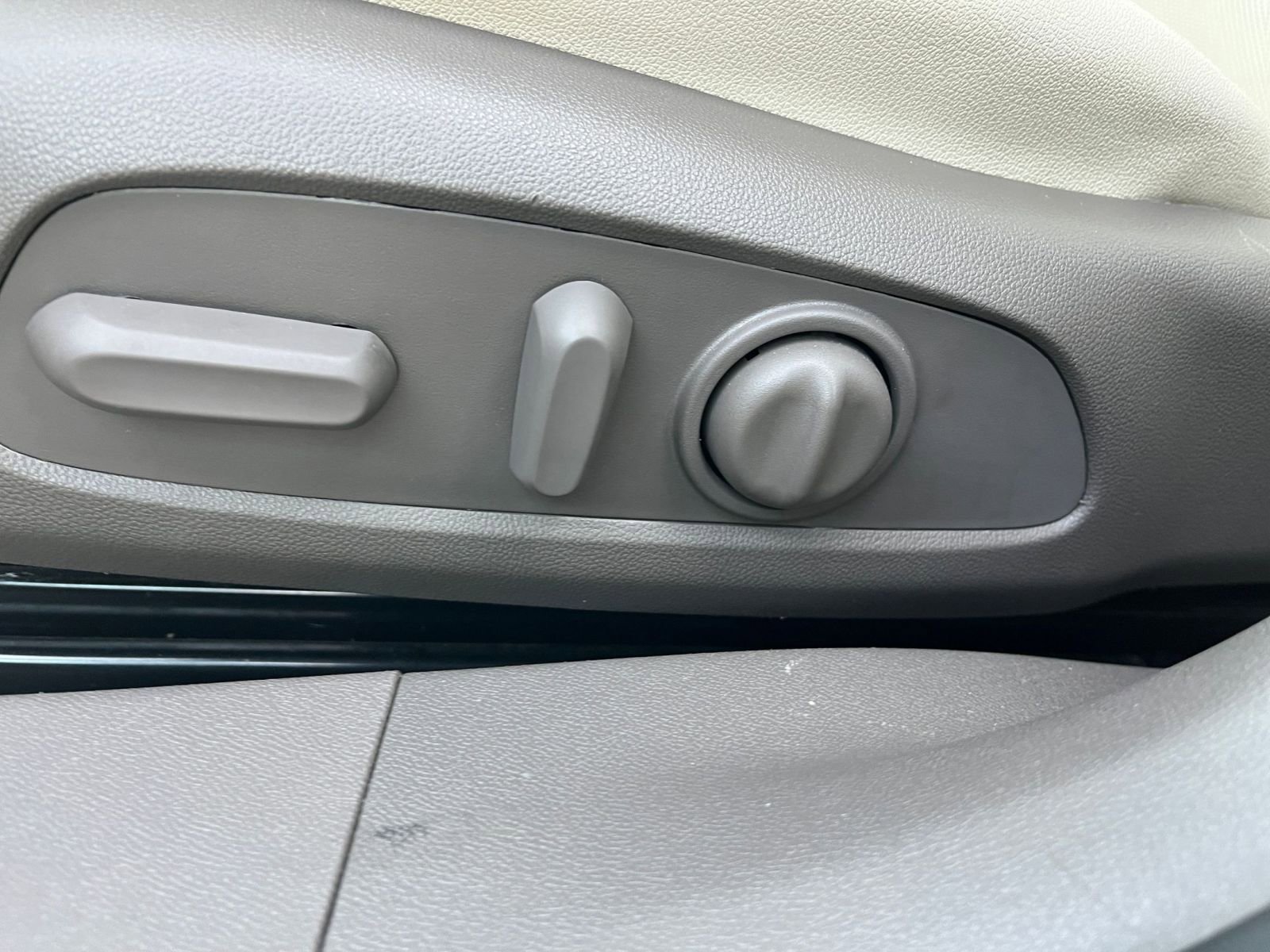 Used 2024 Chevrolet Malibu LT image 22