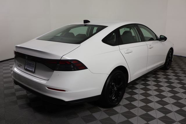Certified 2025 Honda Accord SE image 8