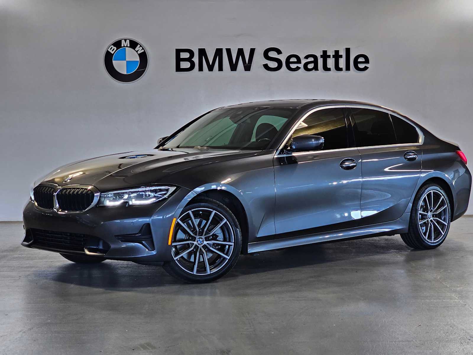 Used 2021 BMW 330i xDrive Sedan w/ Driving Assistance Package AWD/4WD image 1