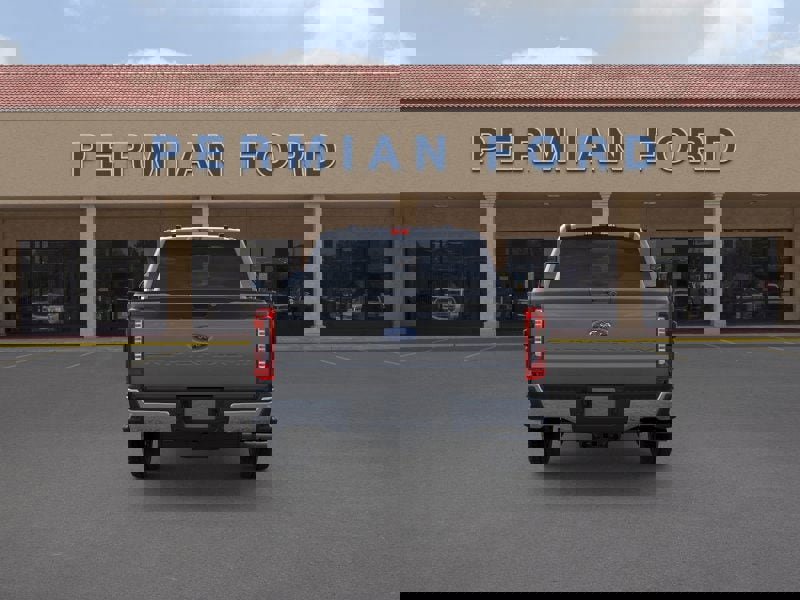 New 2026 Ford F250 4x4 Crew Cab Super Duty image 5