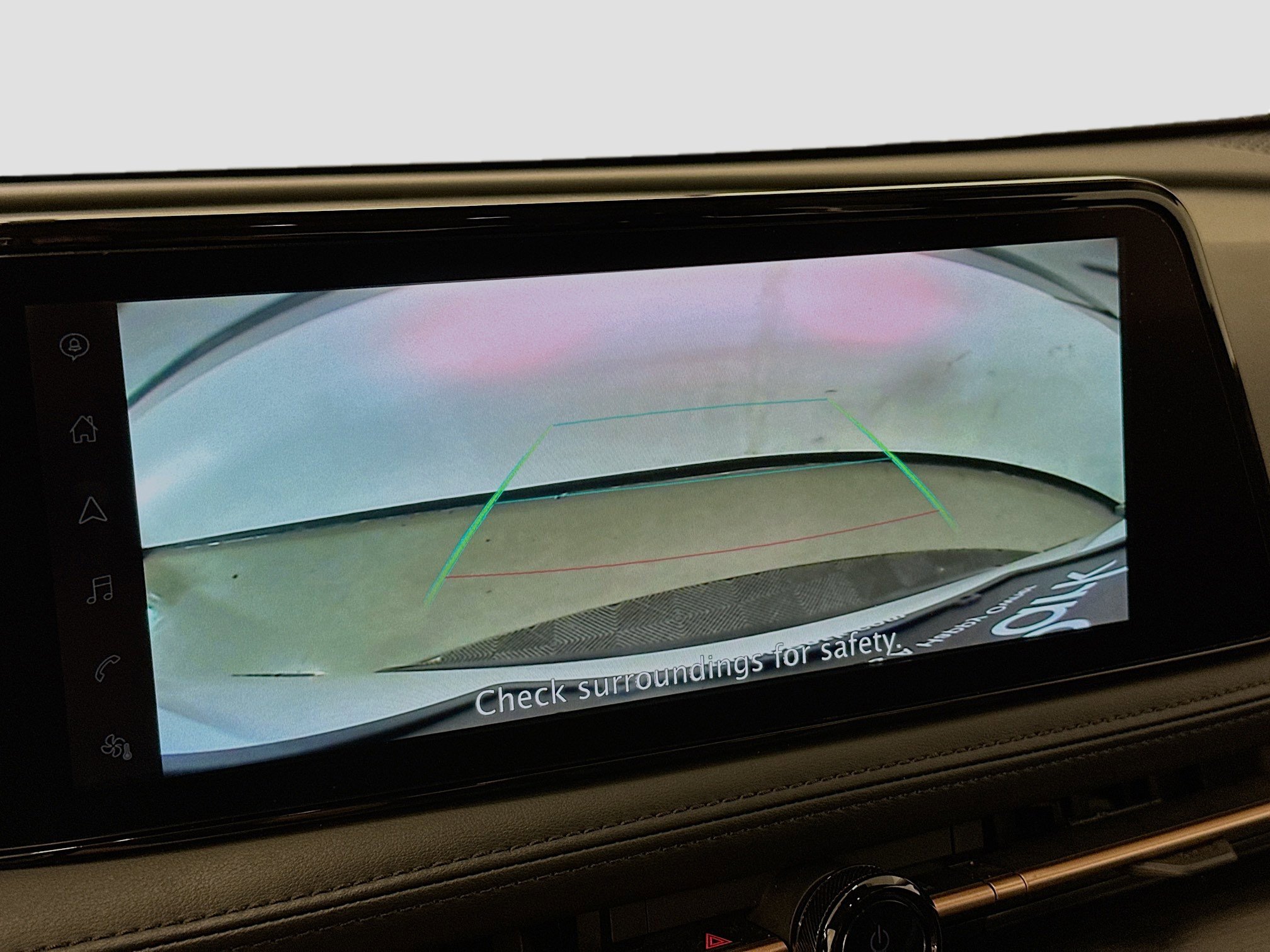 Used 2024 Nissan Ariya AWD image 23