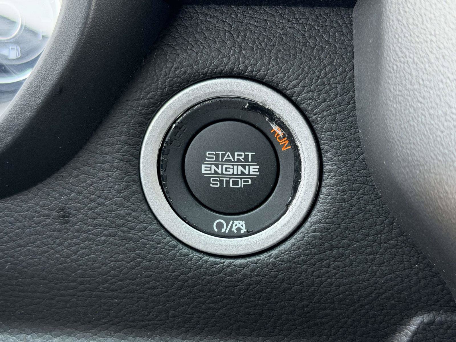 Used 2025 RAM 1500 Big Horn AWD/4WD image 18