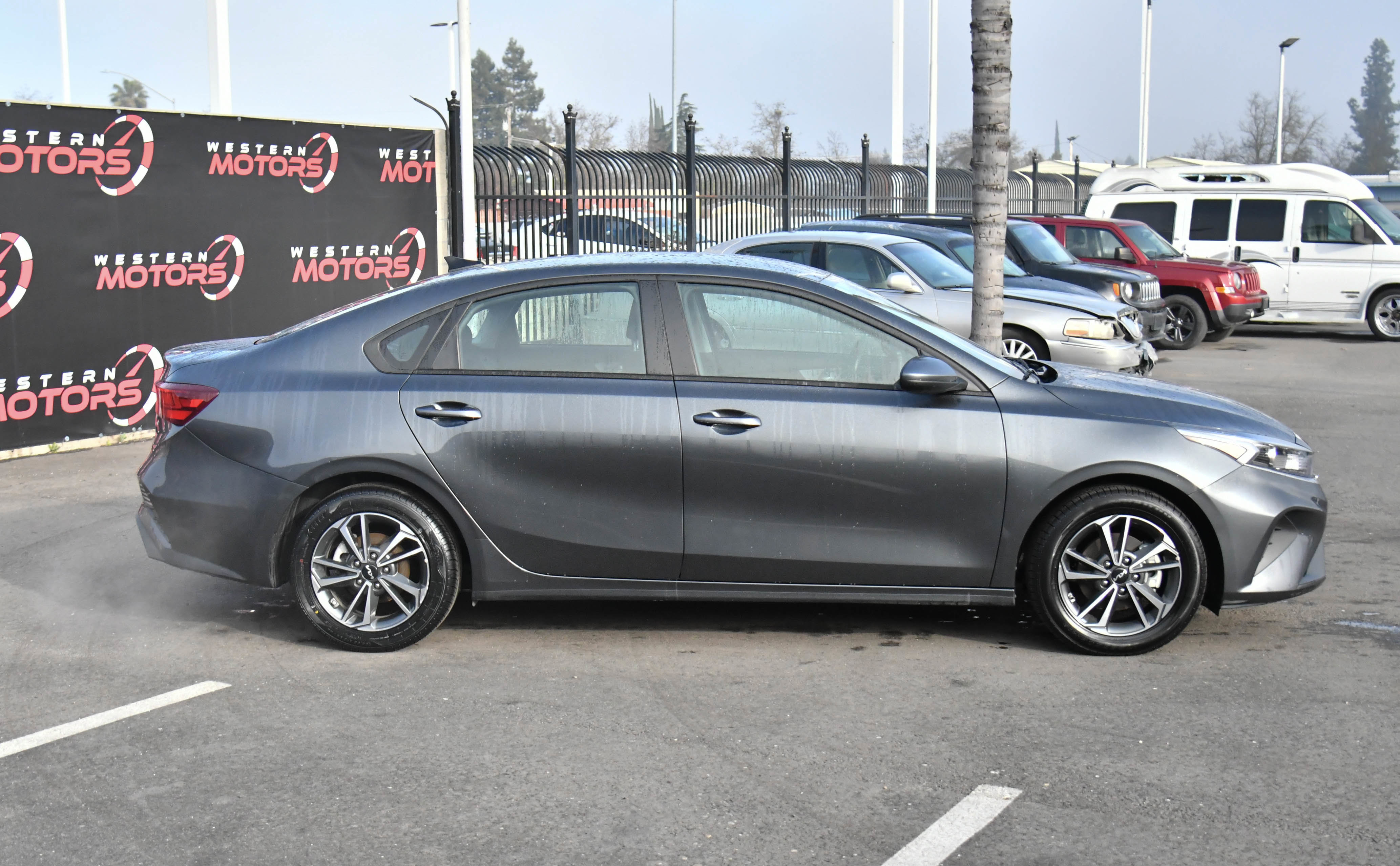 Used 2024 Kia Forte LXS image 9