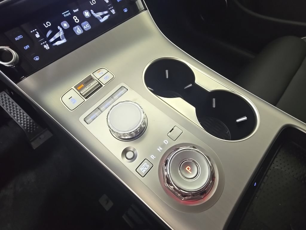New 2027 Genesis GV70 2.5T Advanced AWD/4WD image 23