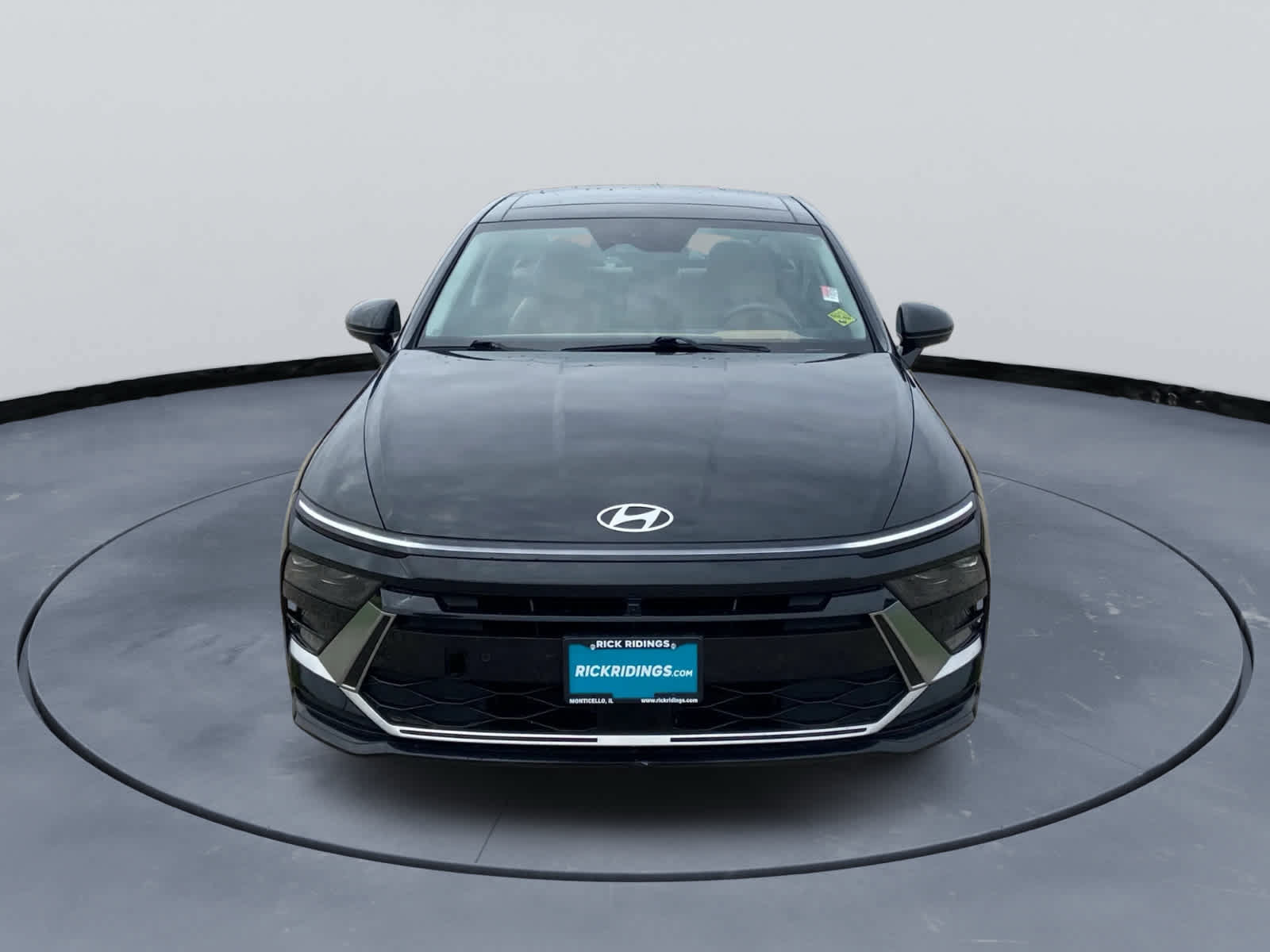 Used 2025 Hyundai Sonata Limited FWD image 4