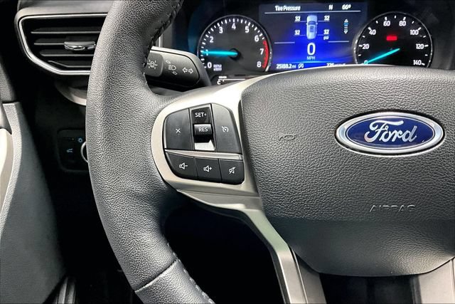 Used 2024 Ford Explorer XLT w/ Equipment Group 202A AWD/4WD image 12