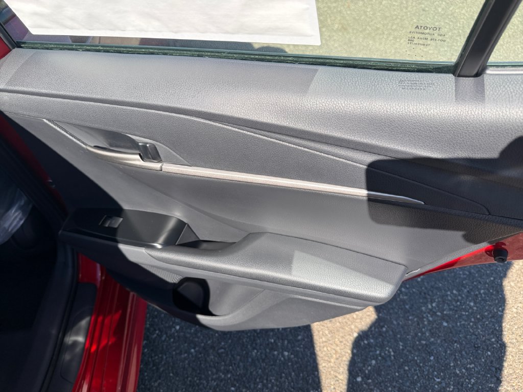 New 2026 Toyota Camry SE w/ Convenience Package FWD image 19