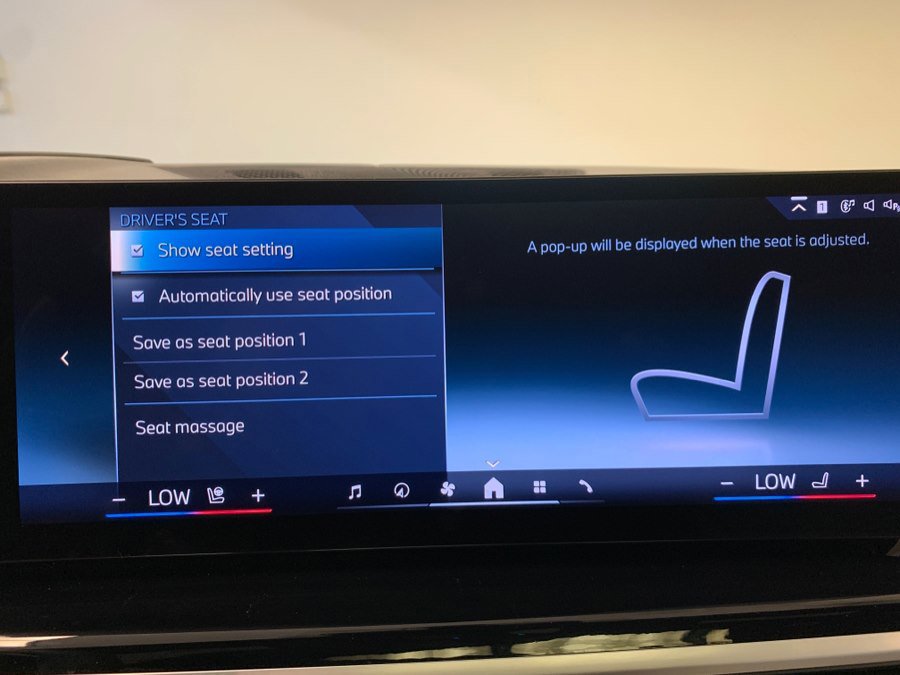 Used 2025 BMW X7 xDrive40i w/ Executive Package AWD/4WD image 54