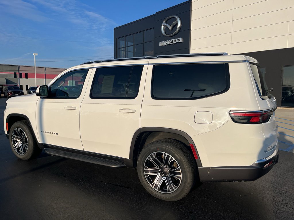 Used 2022 Jeep Wagoneer Series III w/ Convenience Group I image 3