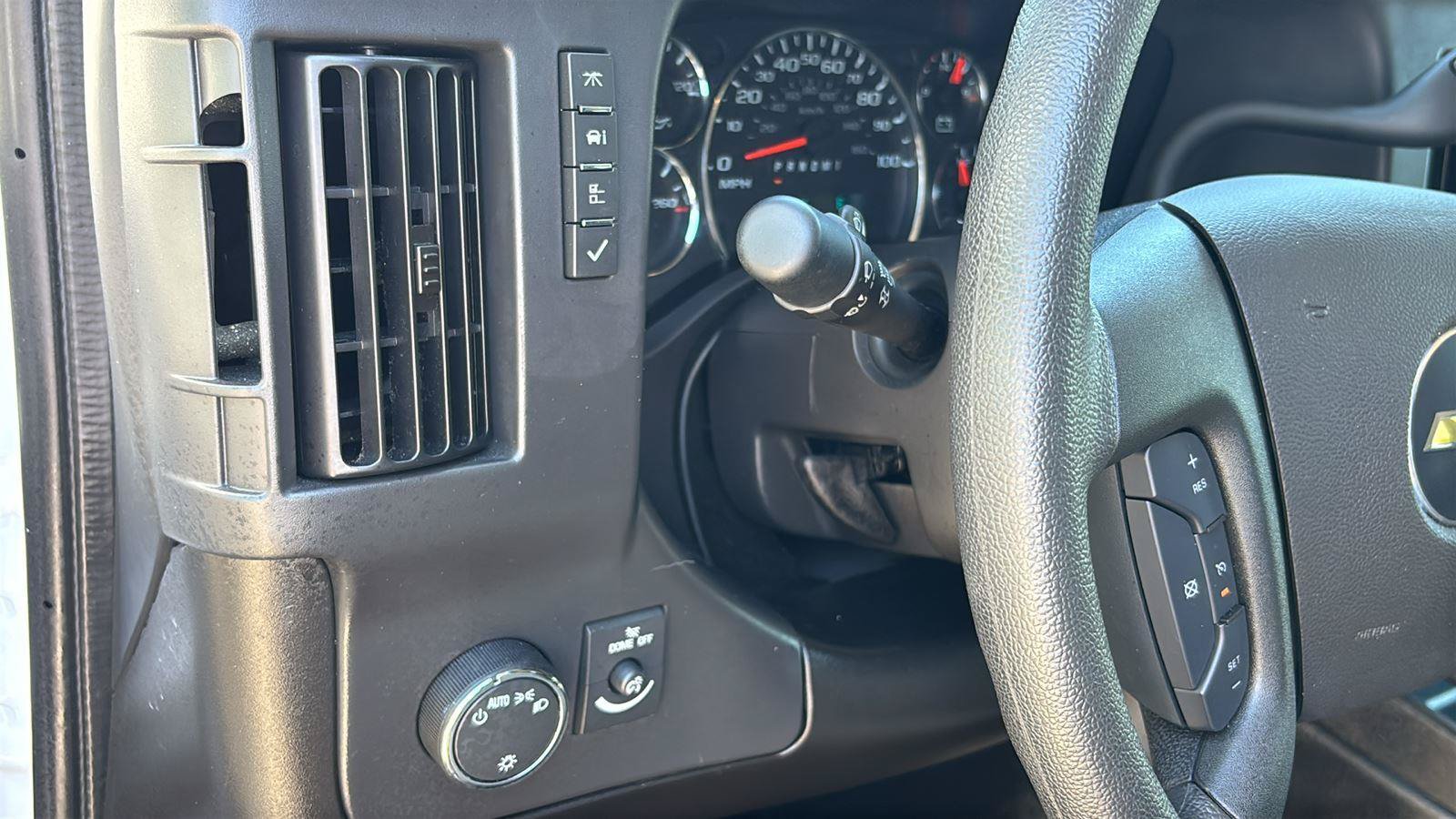 Certified 2025 Chevrolet Express 3500 LT w/ LT Preferred Equipment Group RWD image 20