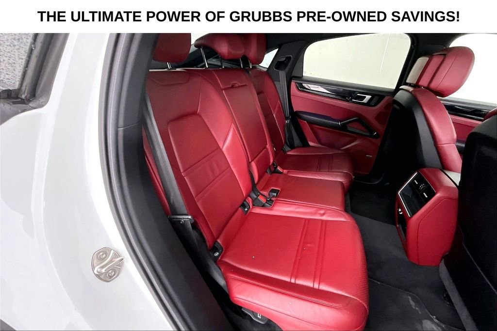 Used 2022 Porsche Cayenne S AWD/4WD image 33