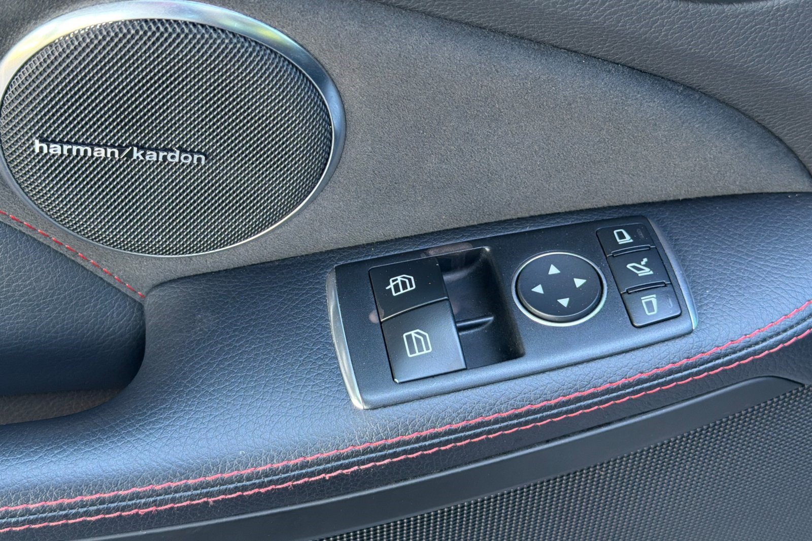 Used 2017 Mercedes-Benz SLC 43 AMG image 14