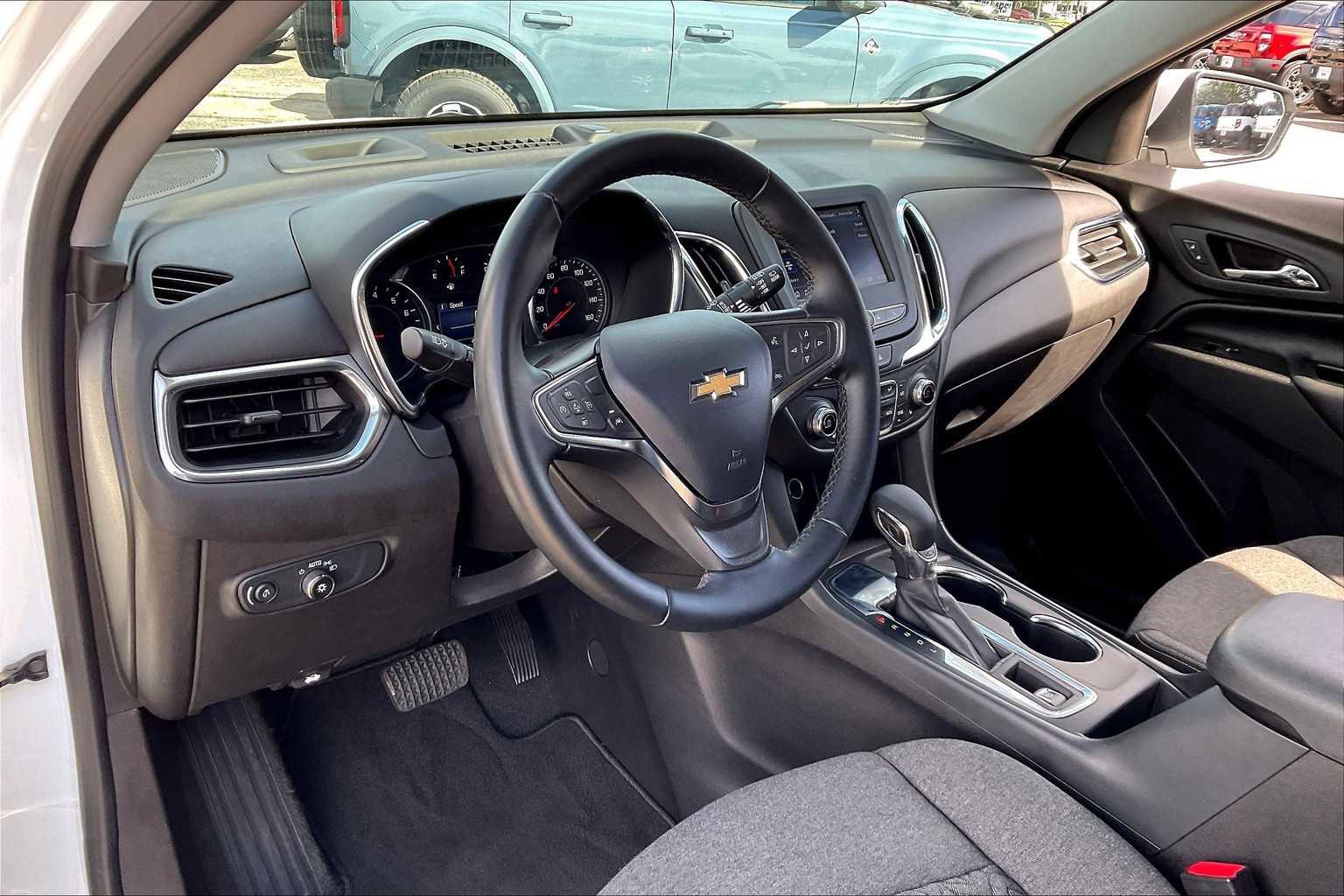 Used 2024 Chevrolet Equinox LT image 16