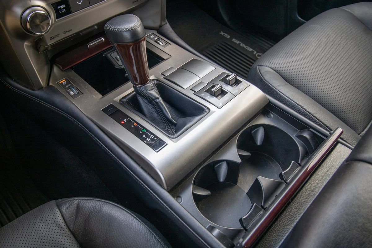 Used 2018 Lexus GX 460 Premium AWD/4WD image 35