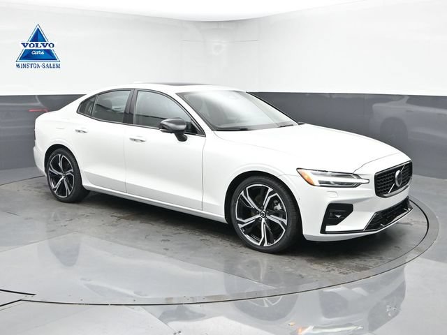 Used 2025 Volvo S60 B5 Plus FWD image 1